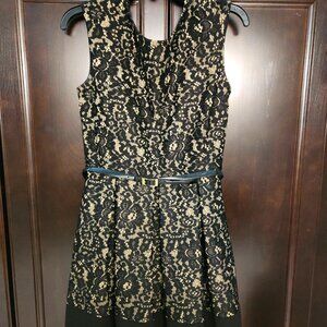 Black and beige lace dress with belt